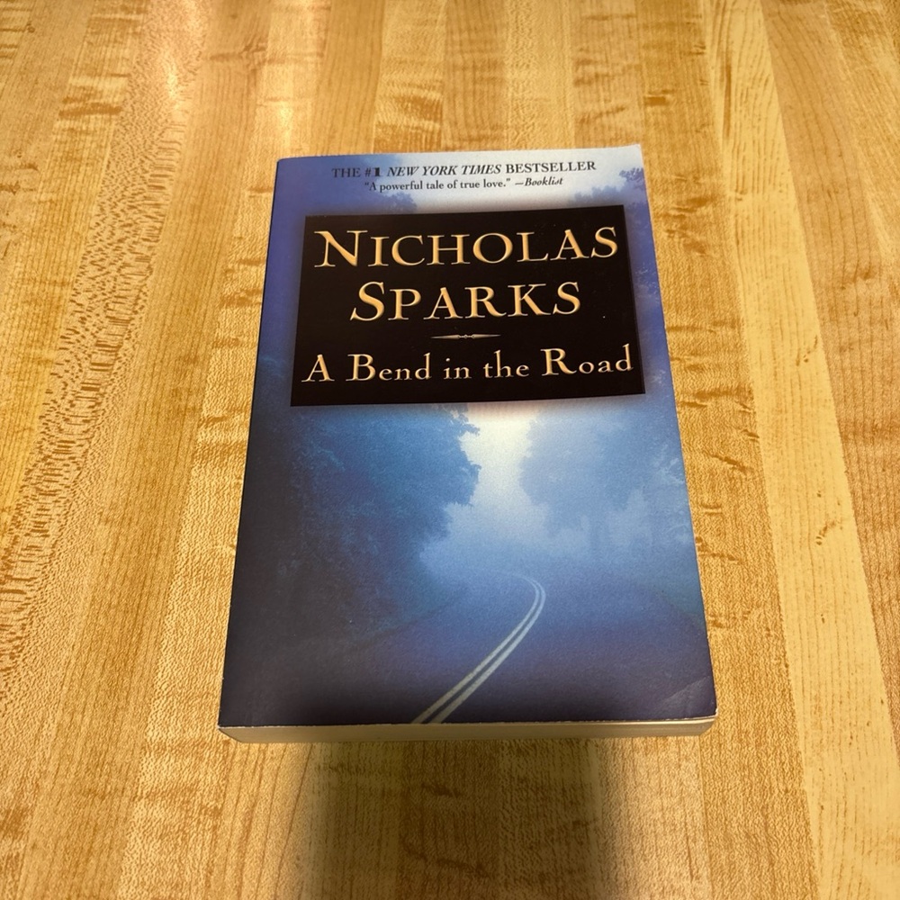 Nicholas Sparks 'A Bend in the Road' Book